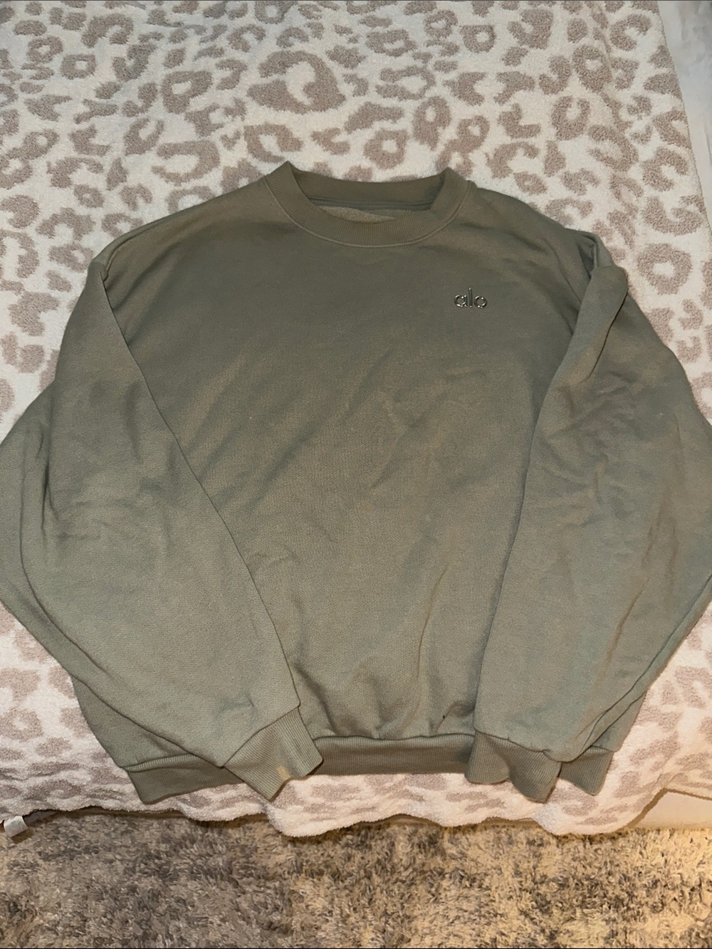 ALO Yoga Men's Olive Crewneck Sweatshirt